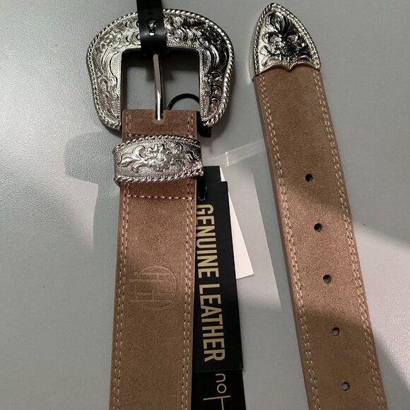 NWT $58 House of Harlow Mocca Suede Boho Western Moto 1,5' W 33"-39" L Belt L - Picture 3 of 7